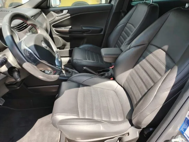 Alfa Romeo Giulietta Giulietta 1750 Turbo TCT Veloce - Foto 9
