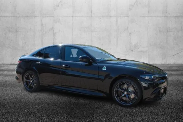 Alfa Romeo Giulia Giulia 2.9 T V6 AT8 Quadrifoglio - Foto 5