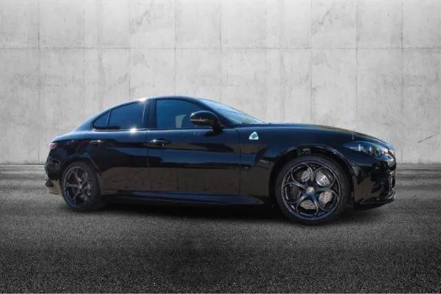 Alfa Romeo Giulia Giulia 2.9 T V6 AT8 Quadrifoglio - Foto 14