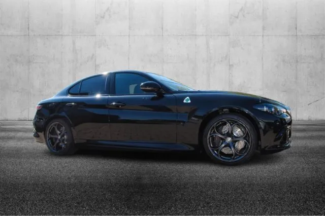 Alfa Romeo Giulia Giulia 2.9 T V6 AT8 Quadrifoglio - Foto 22