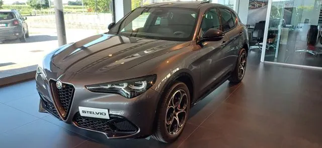 Alfa Romeo Stelvio Stelvio 2.2 T.diesel 210CV AT8 Q4 Veloce - Foto 1