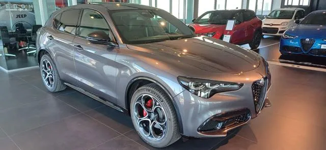 Alfa Romeo Stelvio Stelvio 2.2 T.diesel 210CV AT8 Q4 Veloce - Foto 2