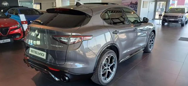 Alfa Romeo Stelvio Stelvio 2.2 T.diesel 210CV AT8 Q4 Veloce - Foto 4