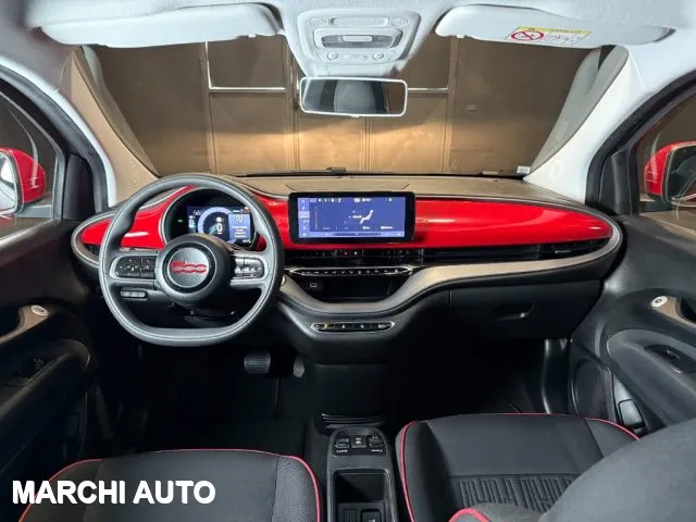 Fiat 500E Berlina 23,65 kWh Red - Foto 13