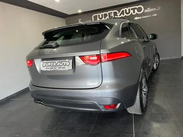 Jaguar F-Pace 2.0 D 180 CV AWD aut. Prestige - Foto 3
