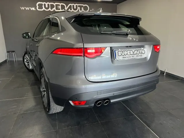 Jaguar F-Pace 2.0 D 180 CV AWD aut. Prestige - Foto 4