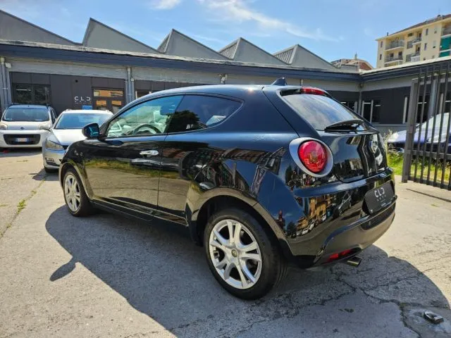 Alfa Romeo MiTo MiTo 1.4 105 CV M.air S&S Distinctive - Foto 6