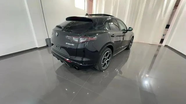 Alfa Romeo Stelvio Stelvio 2.2 T.diesel 210CV AT8 Q4 Veloce - Foto 4