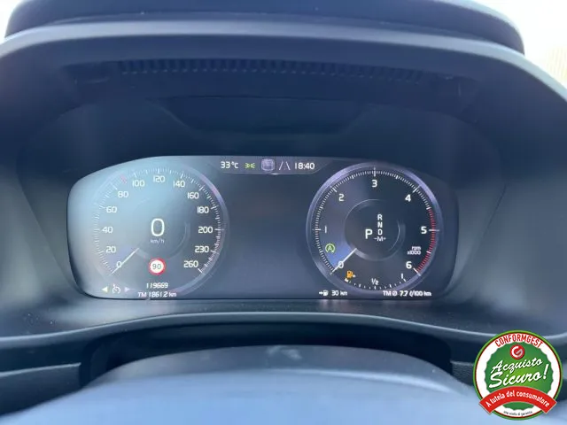 Volvo XC40 D4 AWD Geartronic R-design - Foto 1