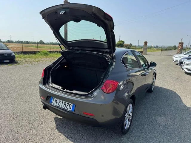 Alfa Romeo Giulietta Giulietta 1.6 JTDm-2 105 CV Exclusive - Foto 5