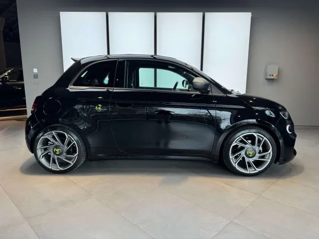 Abarth 500C 500e Cabrio 42 kWh Turismo 155 Cv - Foto 5