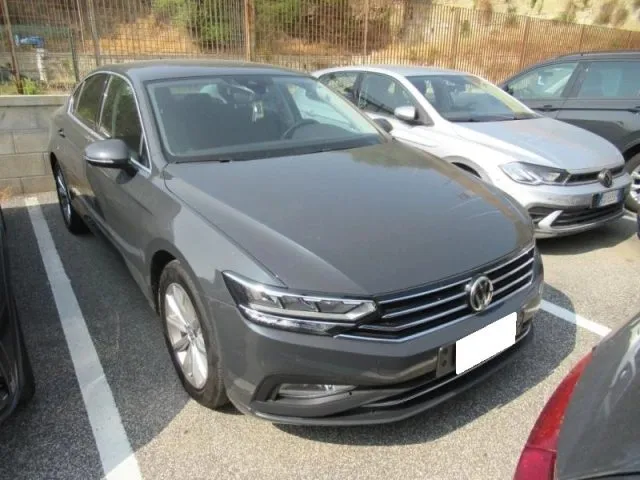 Volkswagen Passat 1.6 TDI DSG 120 Cv Business BMT Automatic Navi - Foto 1