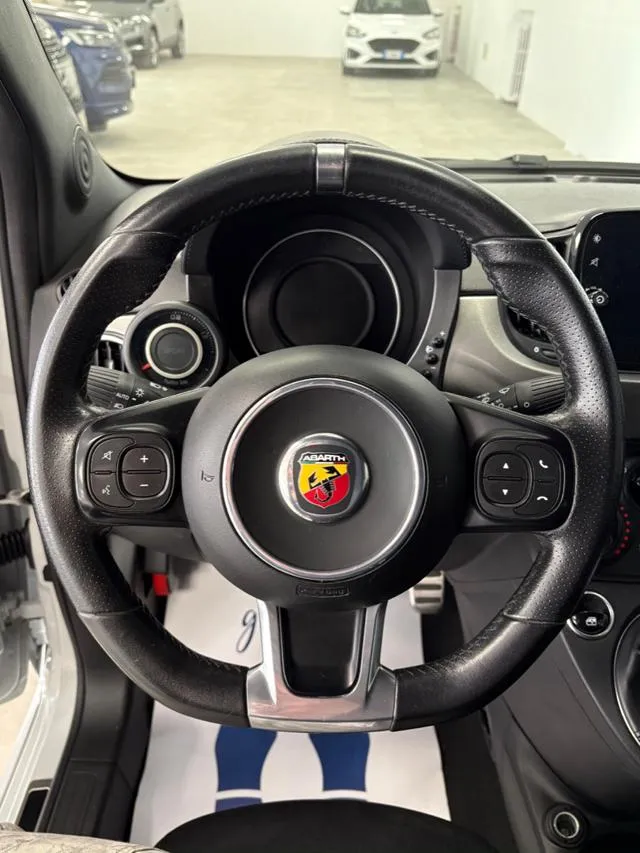 Abarth 595 1.4 Turbo T-Jet 165 CV IVA ESPOSTA - Foto 10