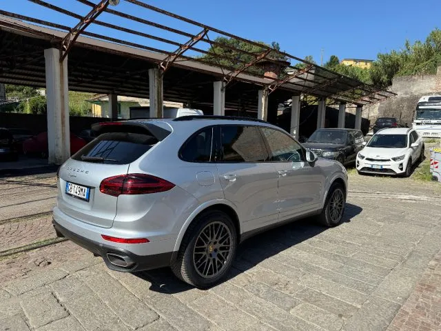 Porsche Cayenne PLATINUM EDITION - Foto 4