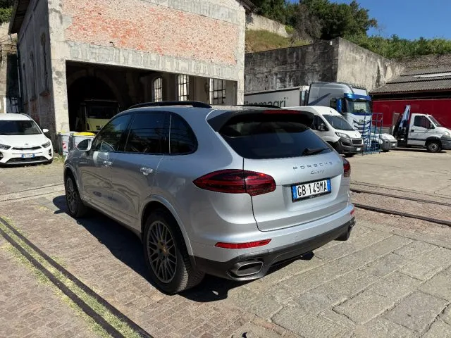 Porsche Cayenne PLATINUM EDITION - Foto 6