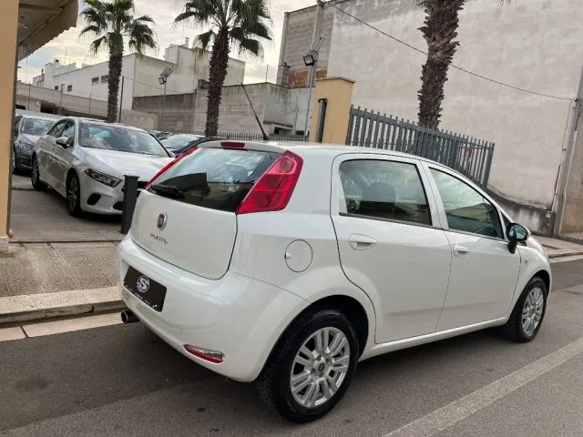 Fiat Punto 1.3MJT Lounge - Foto 4