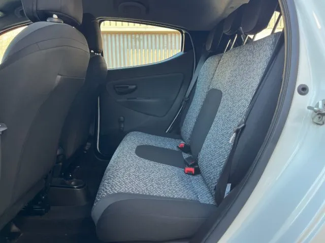 Lancia Ypsilon 1.0 5p Hybrid Silver - Foto 11