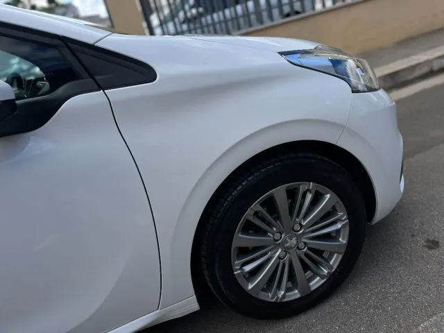 Peugeot 208 208 PureTech 82 5p. Allure - Foto 3