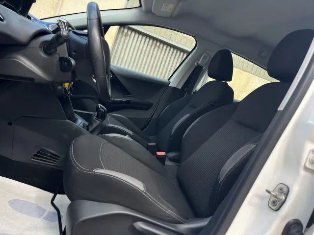 Peugeot 208 208 PureTech 82 5p. Allure - Foto 14