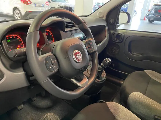 Fiat Panda 1.0 FireFly S&S Hybrid City Life - Foto 8
