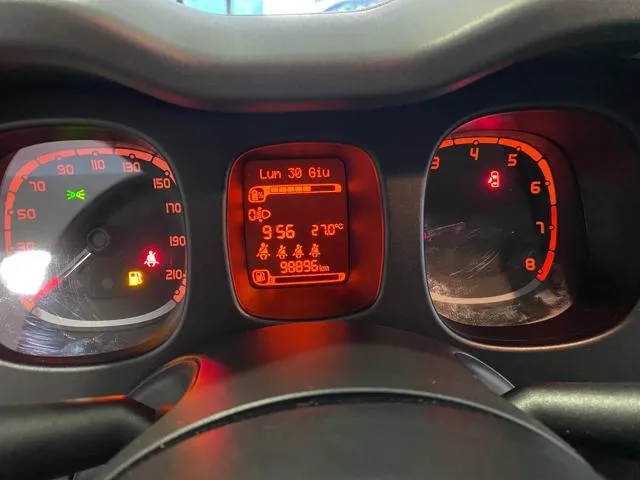 Fiat Panda 1.0 FireFly S&S Hybrid City Life - Foto 9