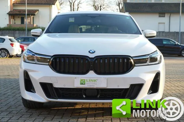 Bmw 640 i GT 333CV MHEV xDrive Steptronic M SPORT - 2021 - Foto 2