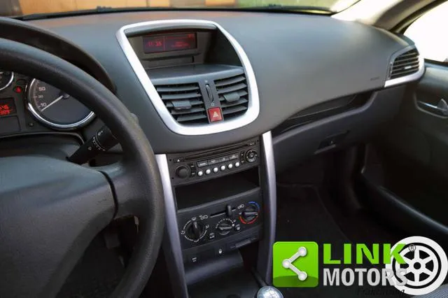 Peugeot 207 207 1.6 VTi 120 CV CC Féline - Foto 11