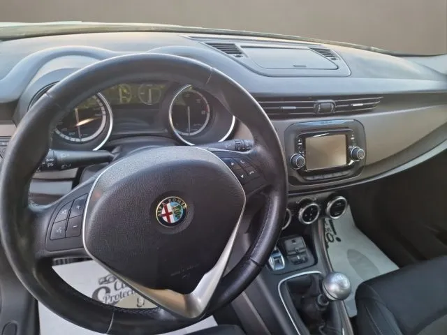 Alfa Romeo Giulietta Giulietta 1.6 JTDm-2 105 CV Distinctive - Foto 10