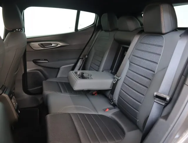 Alfa Romeo Tonale 1.3 280CV PHEV AT6 Q4 Ti *PROMO PARISI GROUP* - Foto 10