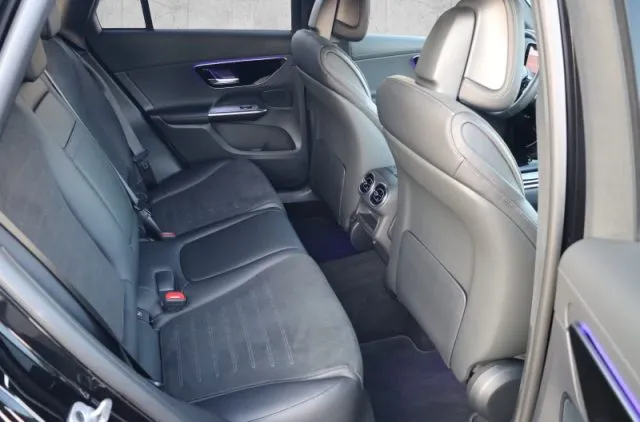 Mercedes-Benz GLC 220 d 4Matic Mild Hybrid AMG Line Advanced Plus - Foto 8
