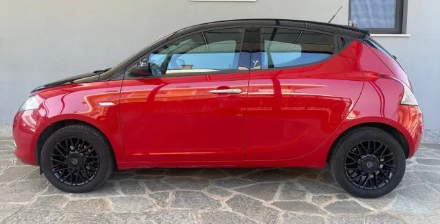 Lancia Ypsilon Ypsilon 1.3 MJT 95 CV 5p. S&S Platinum - Foto 16
