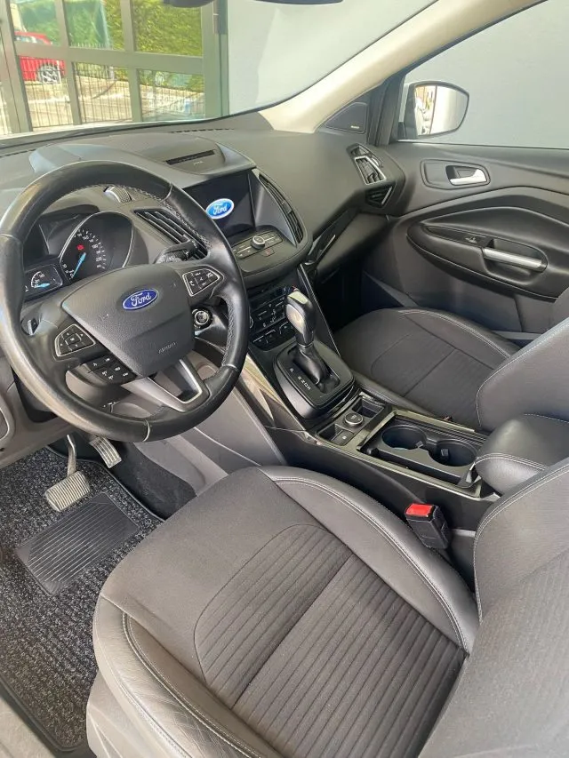 Ford Kuga 2.0 TDCI 150 CV Start&Stop 4WD Titanium - Foto 5