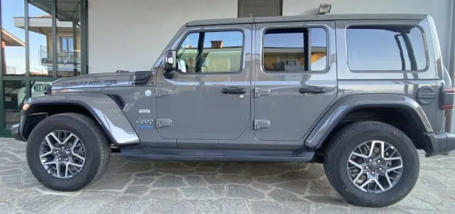 Jeep Wrangler Unlimited 2.0 PHEV ATX 4xe Sahara - Foto 16