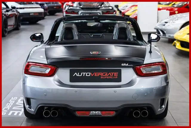 Abarth 124 Spider 124 Spider 1.4 Turbo MultiAir AT 170 CV - Foto 6