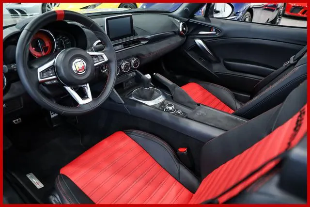 Abarth 124 Spider 124 Spider 1.4 Turbo MultiAir AT 170 CV - Foto 9