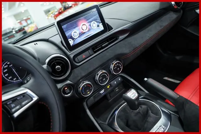 Abarth 124 Spider 124 Spider 1.4 Turbo MultiAir AT 170 CV - Foto 13