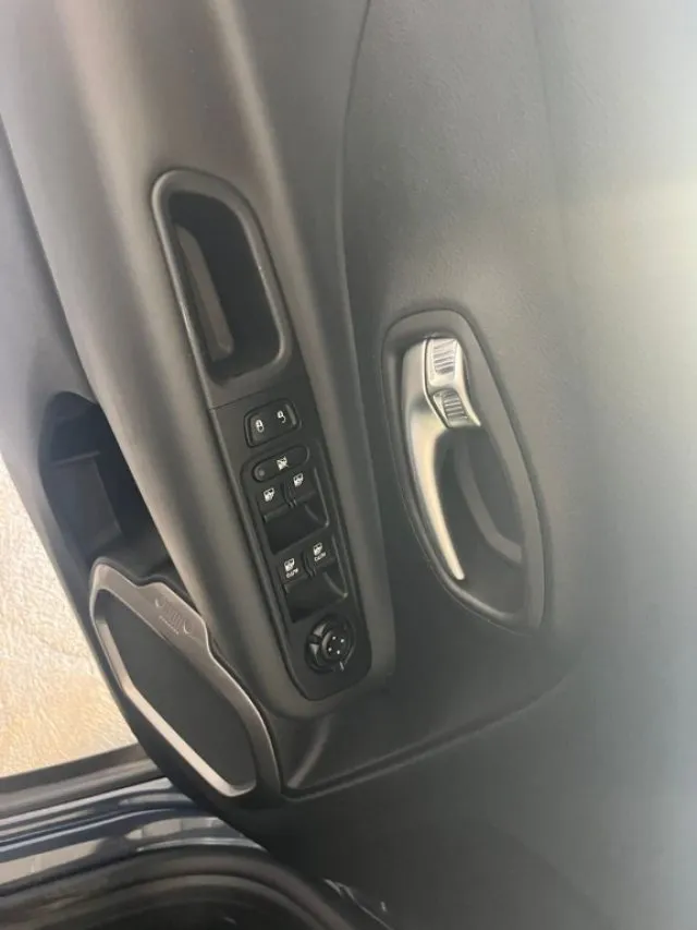 Jeep Renegade Renegade 1.6 Mjt 130CV Limited - Foto 8