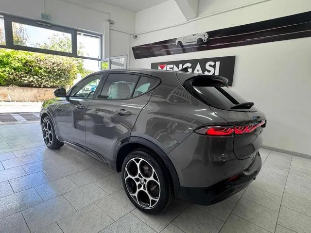 Alfa Romeo Tonale 1.5 160 CV MHEV TCT7 Veloce - Foto 3