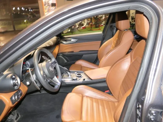 Alfa Romeo Giulia Giulia 2.0 Turbo 280CV AT8 AWD Q4 Veloce - Foto 5
