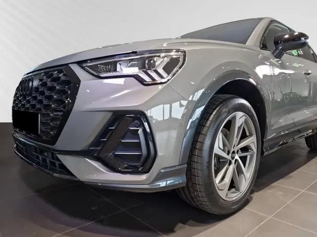 Audi Q3 SPB 35 TFSI S TRONIC S LINE INTERNO ESTERNO 19 LED - Foto 6