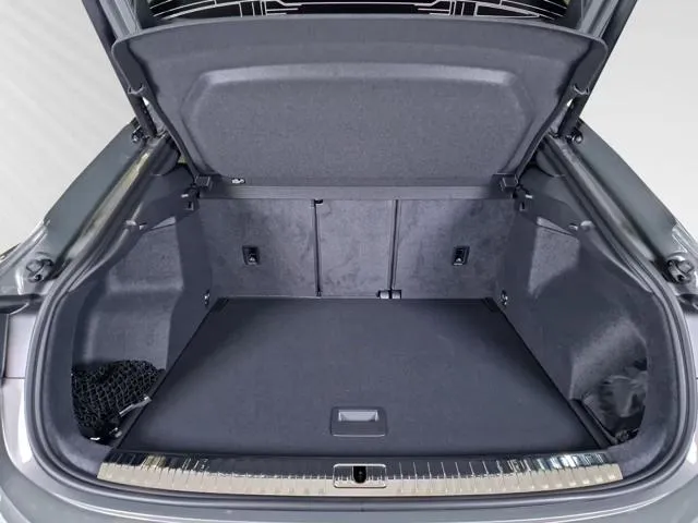 Audi Q3 SPB 35 TFSI S TRONIC S LINE INTERNO ESTERNO 19 LED - Foto 10