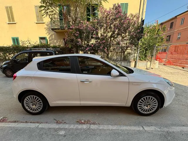 Alfa Romeo Giulietta Giulietta 1.4 Turbo 120 CV - Foto 4