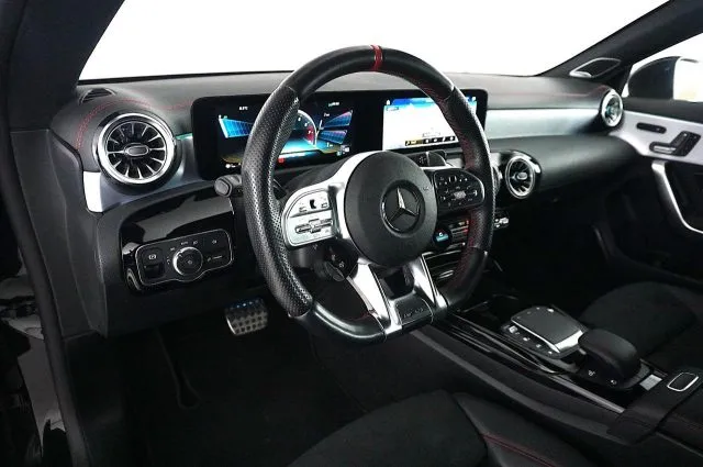 Mercedes-Benz CLA 35 AMG 35 AMG SHOOTING BRAKE - Foto 7
