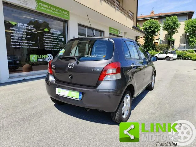Toyota Yaris 1.3 5 porte M-MT Sol NEOPATENTATI GARANZIA INCL. - Foto 13