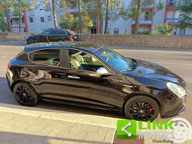Alfa Romeo Giulietta Giulietta 2.0 JTDm-2 140 CV Distinctive - Foto 2