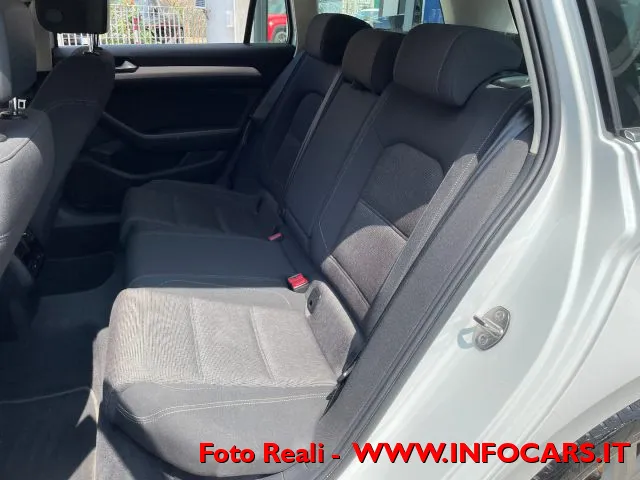 Volkswagen Passat Variant 2.0 TDI Business BlueMotion Tech. PROMO !! - Foto 7