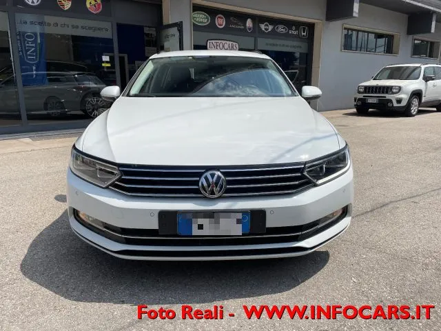 Volkswagen Passat Variant 2.0 TDI Business BlueMotion Tech. PROMO !! - Foto 9