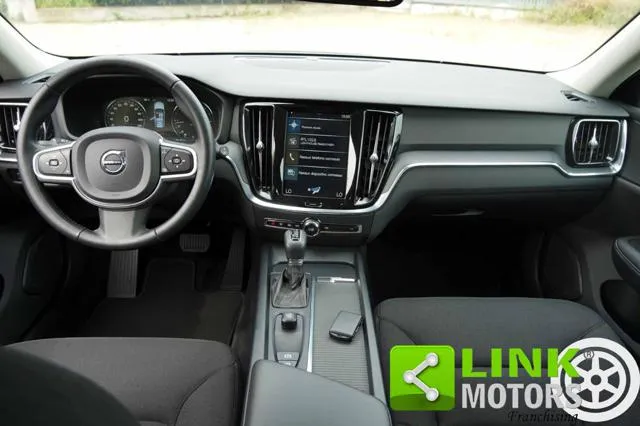 Volvo V60 2.0 D3 150 CV Geartronic Business 2020 - 78.000KM - Foto 11