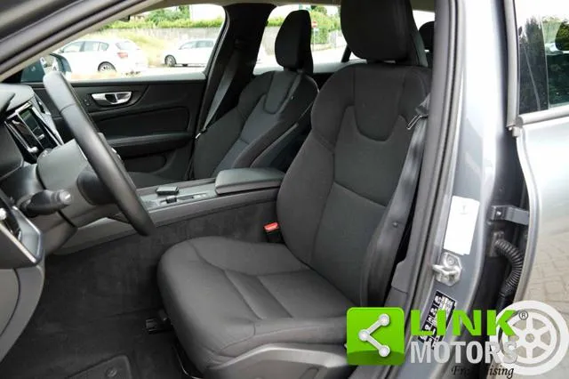 Volvo V60 2.0 D3 150 CV Geartronic Business 2020 - 78.000KM - Foto 12