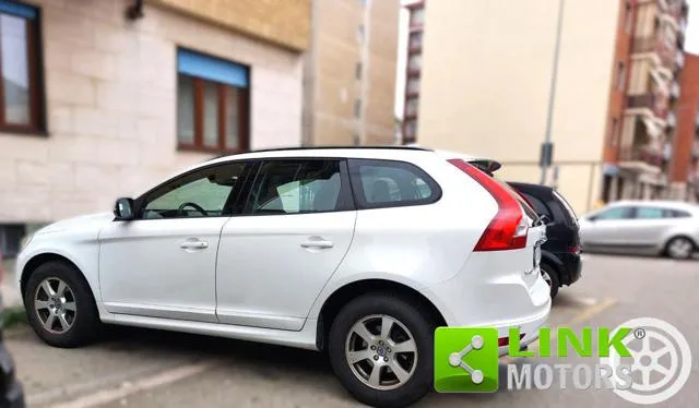 Volvo XC60 D3 Geartronic Momentum - Foto 9